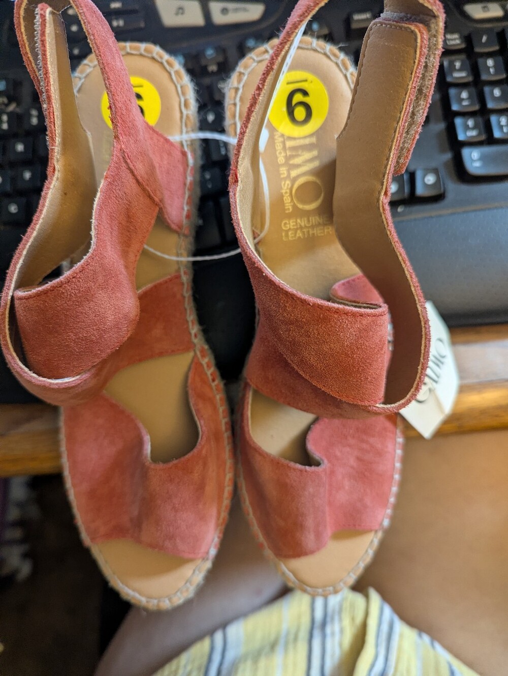 NWT Gaimo Handmade Spain Red Gen Suede Criss Cross 2.75" Wedge Heels Sz 9